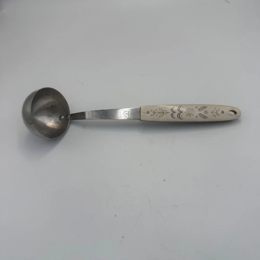 Vintage Ekco Flint Stainless Steel Gravy Ladle Floral Handle Pour Spout USA Made